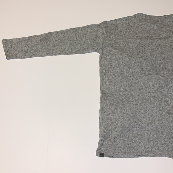 MEC Mountain Equipment Coop Grey Cardigan - Women’s Size Medium - Picture 3 of 7